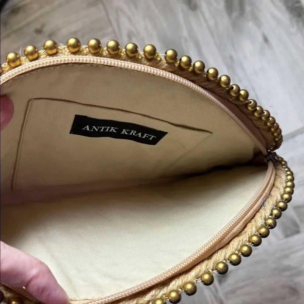 Antik Kraft Tan and Green Woven Clutch